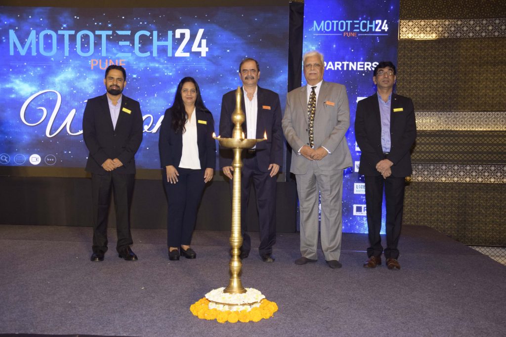 Lamp Lighting by Dignitaries Dr. Ajay Palkar, Mr. Joydeep Chatterjee, Mr. Prasad Nair, Ms. Radha Poptani in Mototech24 Pune