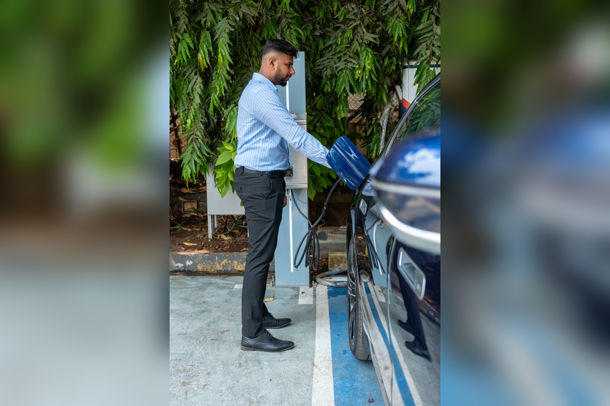 Statiq and The Club Mumbai go green with new EV charging hub
